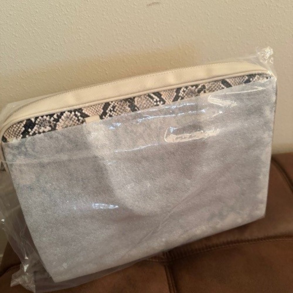 White House Black Market Computer Bag